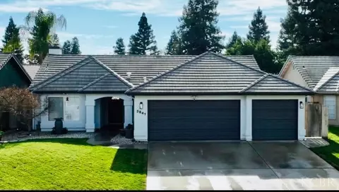 3841 E Acequia Ave, Visalia, CA 93292