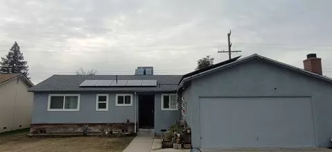 683 Oakmont Ave, Porterville, CA 93257