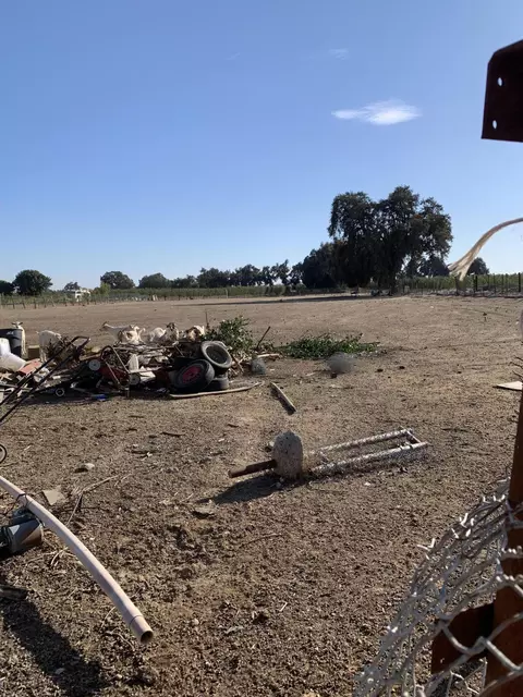 20107 W Lacey Blvd, Lemoore, CA 93245 photo 2