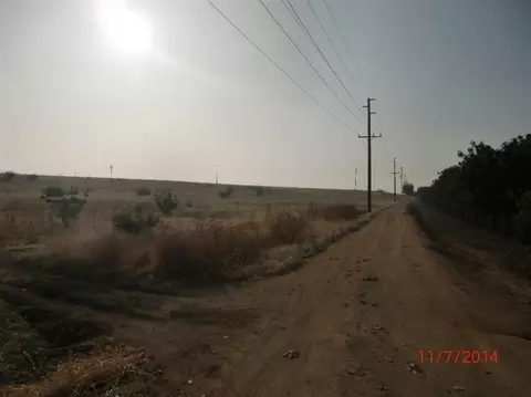 Ave 72, Terra Bella, CA 93270