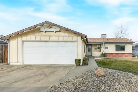 730 E Cypress Ave, Visalia, CA 93292