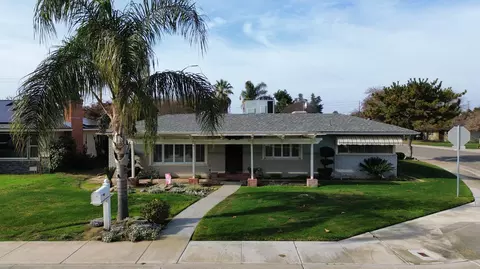483 N Cottage St, Porterville, CA 93257