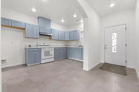 212 E Nebraska Ave, Dinuba, CA 93618 photo 8