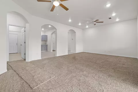 212 E Nebraska Ave, Dinuba, CA 93618 photo 6