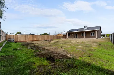 212 E Nebraska Ave, Dinuba, CA 93618 photo 34