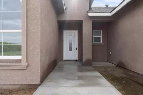 212 E Nebraska Ave, Dinuba, CA 93618 photo 3