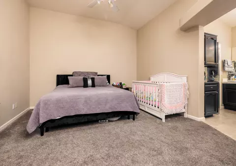 1635 E Dorothea Ave, Visalia, CA 93292 photo 11