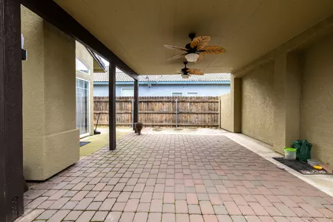 1635 E Dorothea Ave, Visalia, CA 93292 photo 23