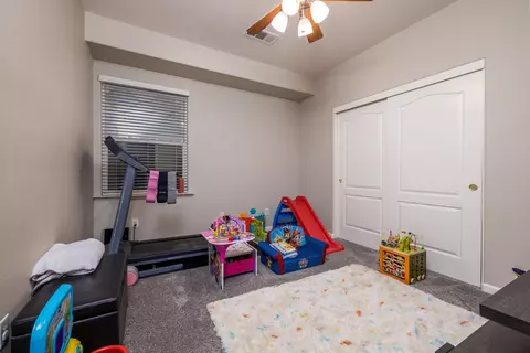 1635 E Dorothea Ave, Visalia, CA 93292 photo 13