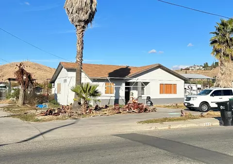 680 W Westfield Ave, Porterville, CA 93257