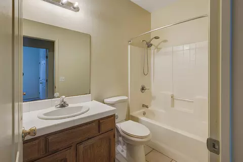 748 Vine St, Lemoore, CA 93245 photo 12