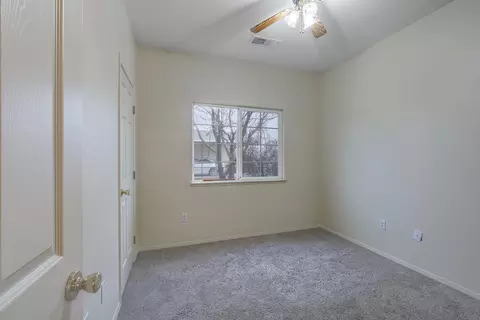 748 Vine St, Lemoore, CA 93245 photo 14