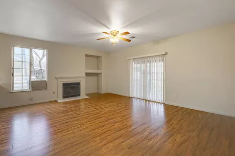 748 Vine St, Lemoore, CA 93245 photo 4
