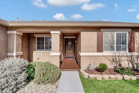 2234 E Chestnut Ct, Visalia, CA 93292 photo 3