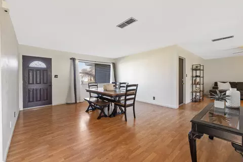 345 E Amber Way, Hanford, CA 93230 photo 8