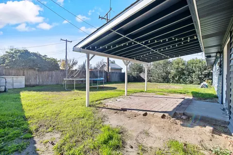 345 E Amber Way, Hanford, CA 93230 photo 23