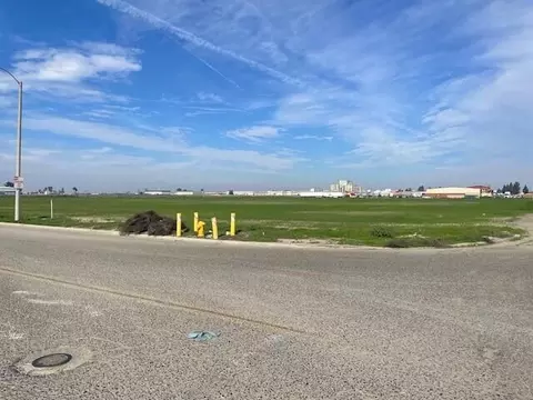 900 Industrial Ave, Tulare, CA 93274