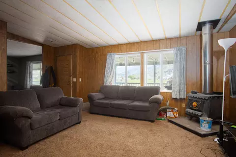 34748 Bogart Dr, Springville, CA 93265 photo 12