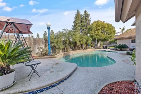 246 E Chestnut Ct, Visalia, CA 93277 photo 52