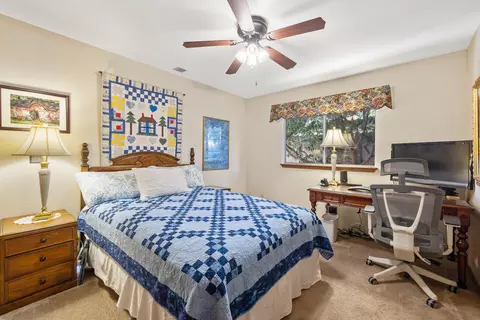 246 E Chestnut Ct, Visalia, CA 93277 photo 41