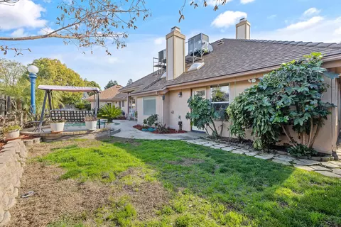 246 E Chestnut Ct, Visalia, CA 93277 photo 51