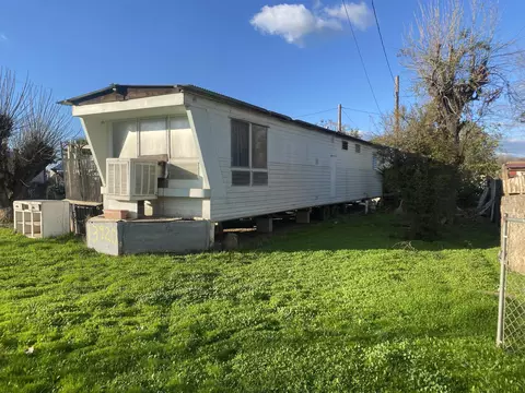 13920 Idaho St, Orosi, CA 93647