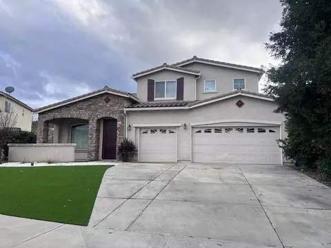 881 E Belleview Ave, Porterville, CA 93257