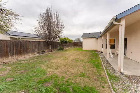 1634 Tulip St, Lemoore, CA 93245 photo 16