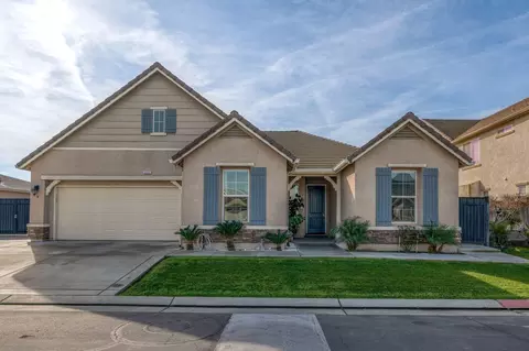 3251 Parks Ave, Tulare, CA 93274