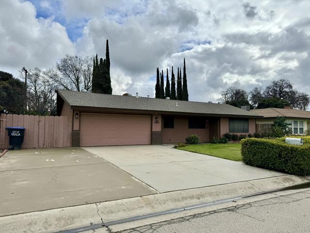3908 S Verde Vista St, Visalia, CA 93277