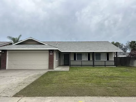 695 San Diego St, Tulare, CA 93274