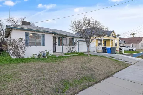 217 E Florinda St, Hanford, CA 93230