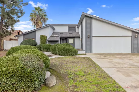 2932 W Ashland Ave, Visalia, CA 93277