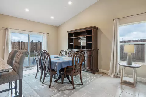 Dining - 3602 E College Ct, Visalia, CA 93292 photo 1 of 4
