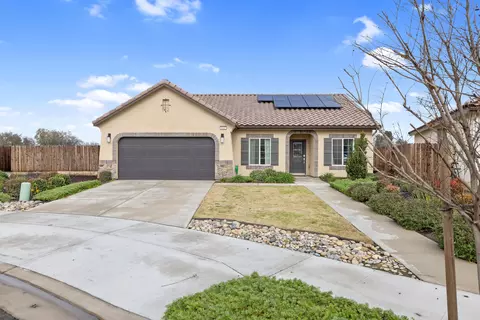 3602 E College Ct, Visalia, CA 93292