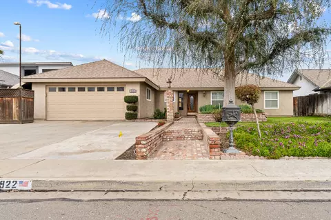 2922 W Ashland Ave, Visalia, CA 93277