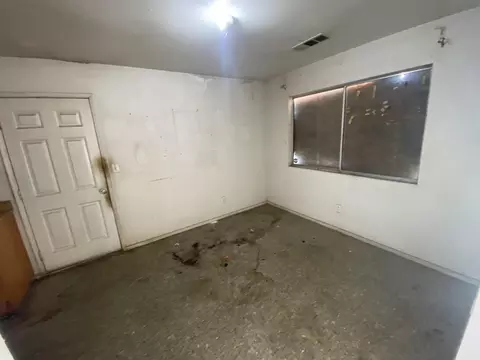 304 E Beacon Ave, Tulare, CA 93274 photo 5