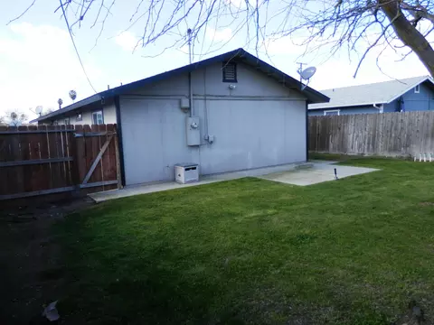 503 Claire Ave, Corcoran, CA 93212 photo 2