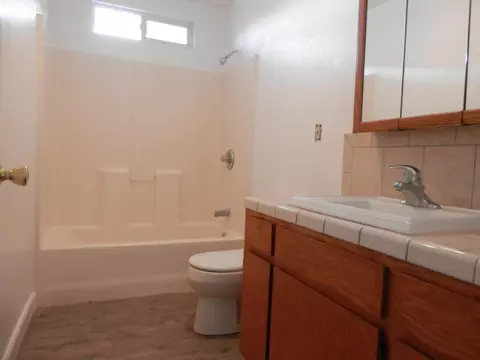 503 Claire Ave, Corcoran, CA 93212 photo 7