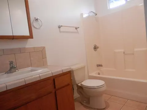 503 Claire Ave, Corcoran, CA 93212 photo 10