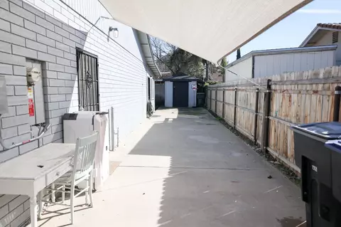 Exterior - 1630 S Thomas St, Visalia, CA 93292 photo 6 of 12