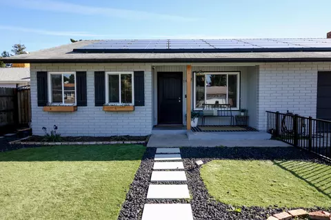 Exterior - 1630 S Thomas St, Visalia, CA 93292 photo 3 of 12