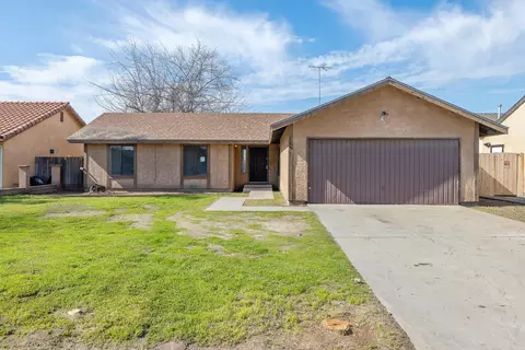 1533 N Tipton St, Visalia, CA 93292