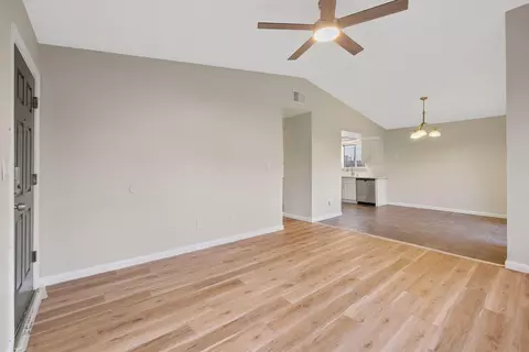 306 Elowin Ct, Visalia, CA 93291 photo 7