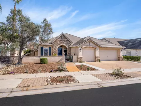 1843 N Douglas Ave, Clovis, CA 93619