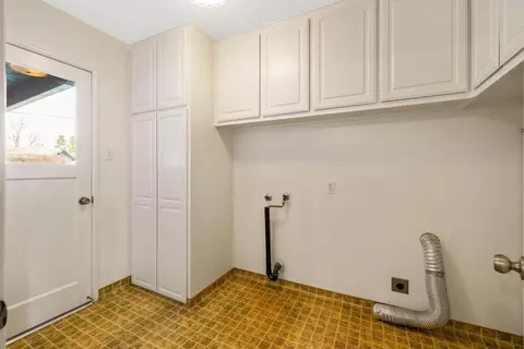 Other - 296 E Gannon Dr, Tulare, CA 93274 photo 4 of 9