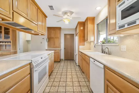 Kitchen - 296 E Gannon Dr, Tulare, CA 93274 photo 1 of 4