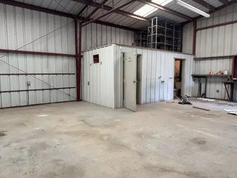 Exterior - 41771 Rd 92, Dinuba, CA 93618 photo 5 of 6