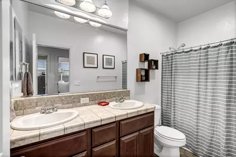 3836 E Laura Ave, Visalia, CA 93292 photo 15