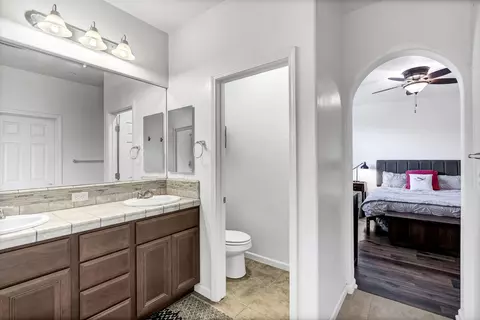 3836 E Laura Ave, Visalia, CA 93292 photo 20